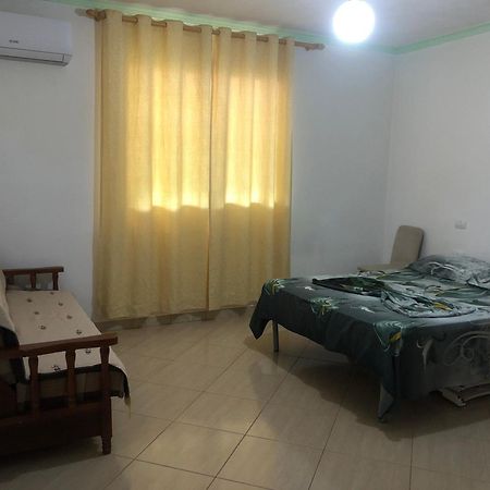 Vila Demo Vlorë Esterno foto