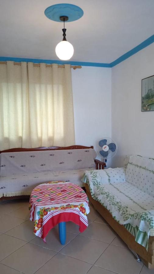 Vila Demo Vlorë Esterno foto